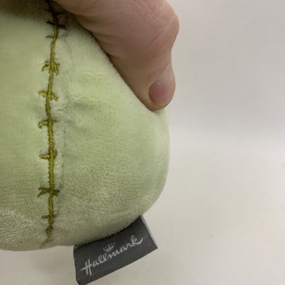 HALLMARK FLUFFBALL OOGIE BOOGIE THE NIGHTMARE BEFORE CHRISTMAS ROUND PLUSH - Picture 3 of 5